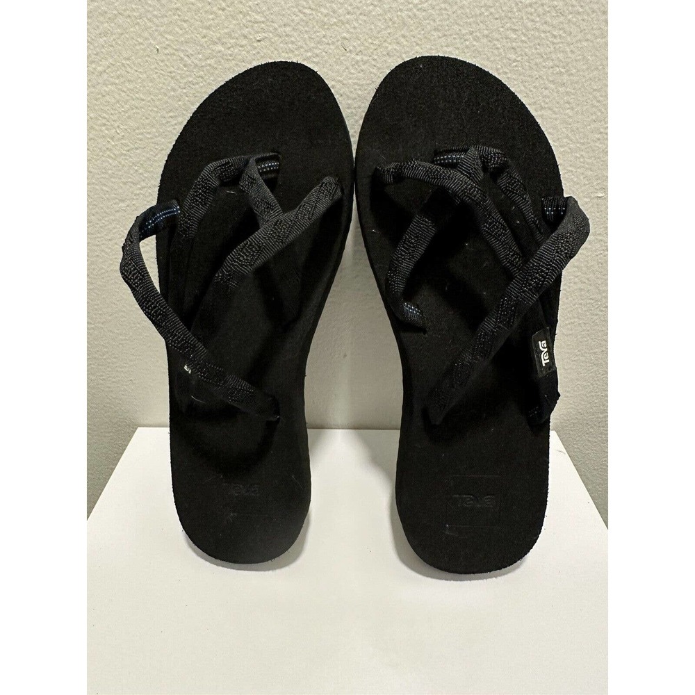 Teva Olowahu Flip-Flop for Women, Size 8 - Black Sandals